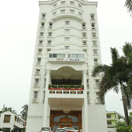 فندق جويز بالاس Thrissur المظهر الخارجي الصورة